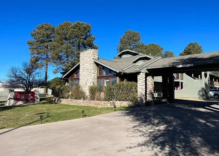 Majestic Mountain Inn